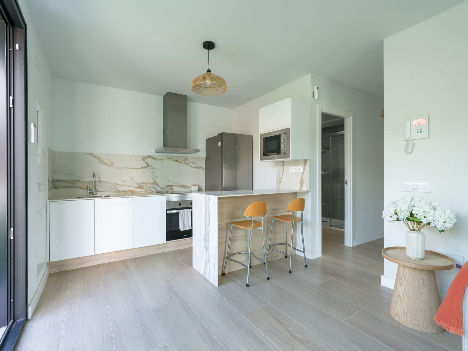 2 sypialnia Apartament do wynajęcia w Puerto Rico z basenem garażem - 2 200 € (Ref: 10013927)