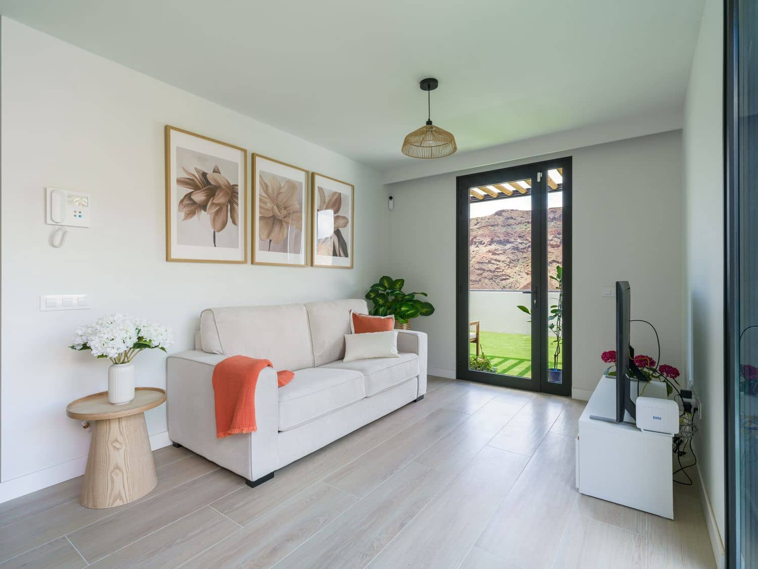 2 sypialnia Apartament do wynajęcia w Puerto Rico z basenem garażem - 2 200 € (Ref: 10013927)