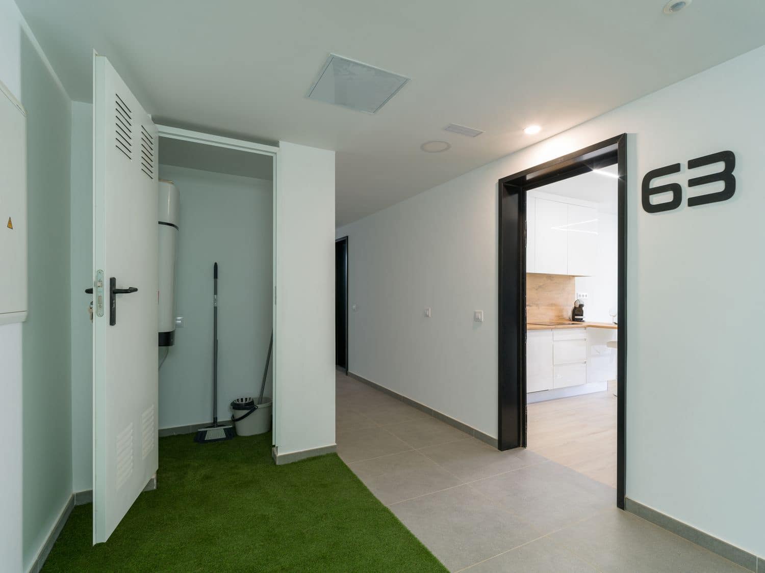 1 sypialnia Apartament do wynajęcia w Puerto Rico z basenem garażem - 1 900 € (Ref: 10013929)