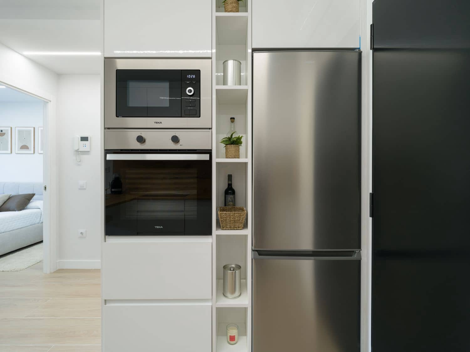 1 sypialnia Apartament do wynajęcia w Puerto Rico z basenem garażem - 1 900 € (Ref: 10013929)