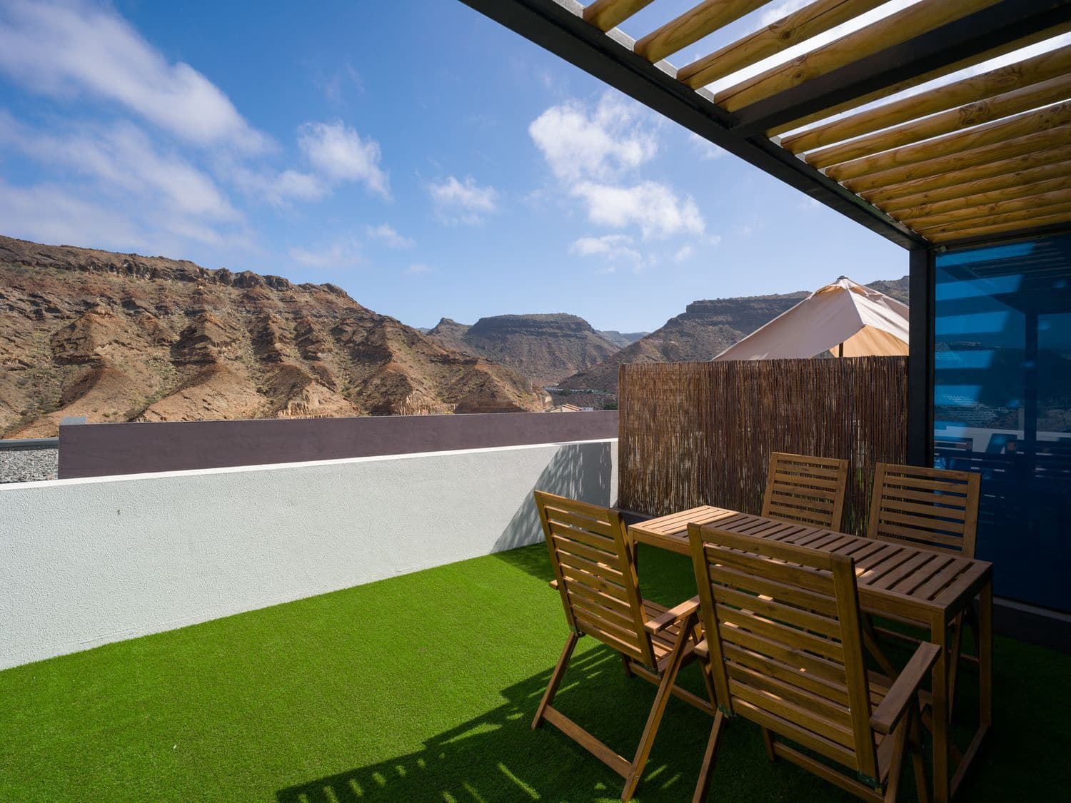 1 soveværelse Lejlighed til leje i Puerto Rico med swimmingpool garage - € 1.900 (Ref: 10013931)