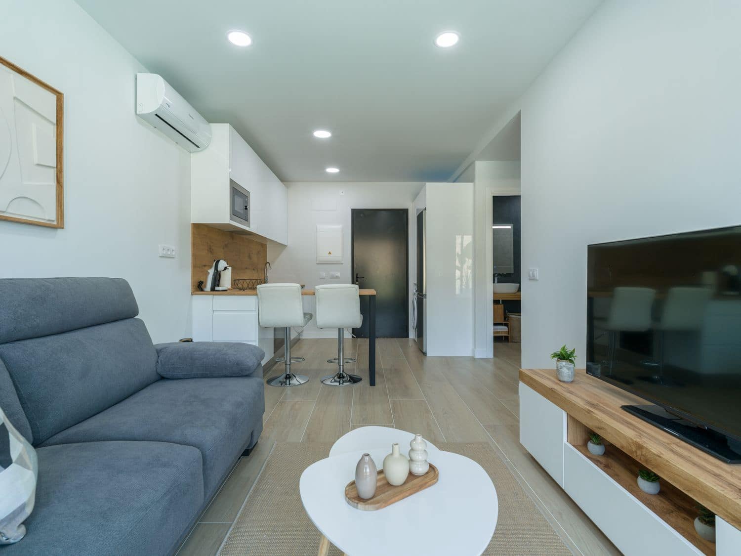 Appartement de 1 chambre à louer à Puerto Rico avec piscine garage - 1 800 € (Ref: 10013932)