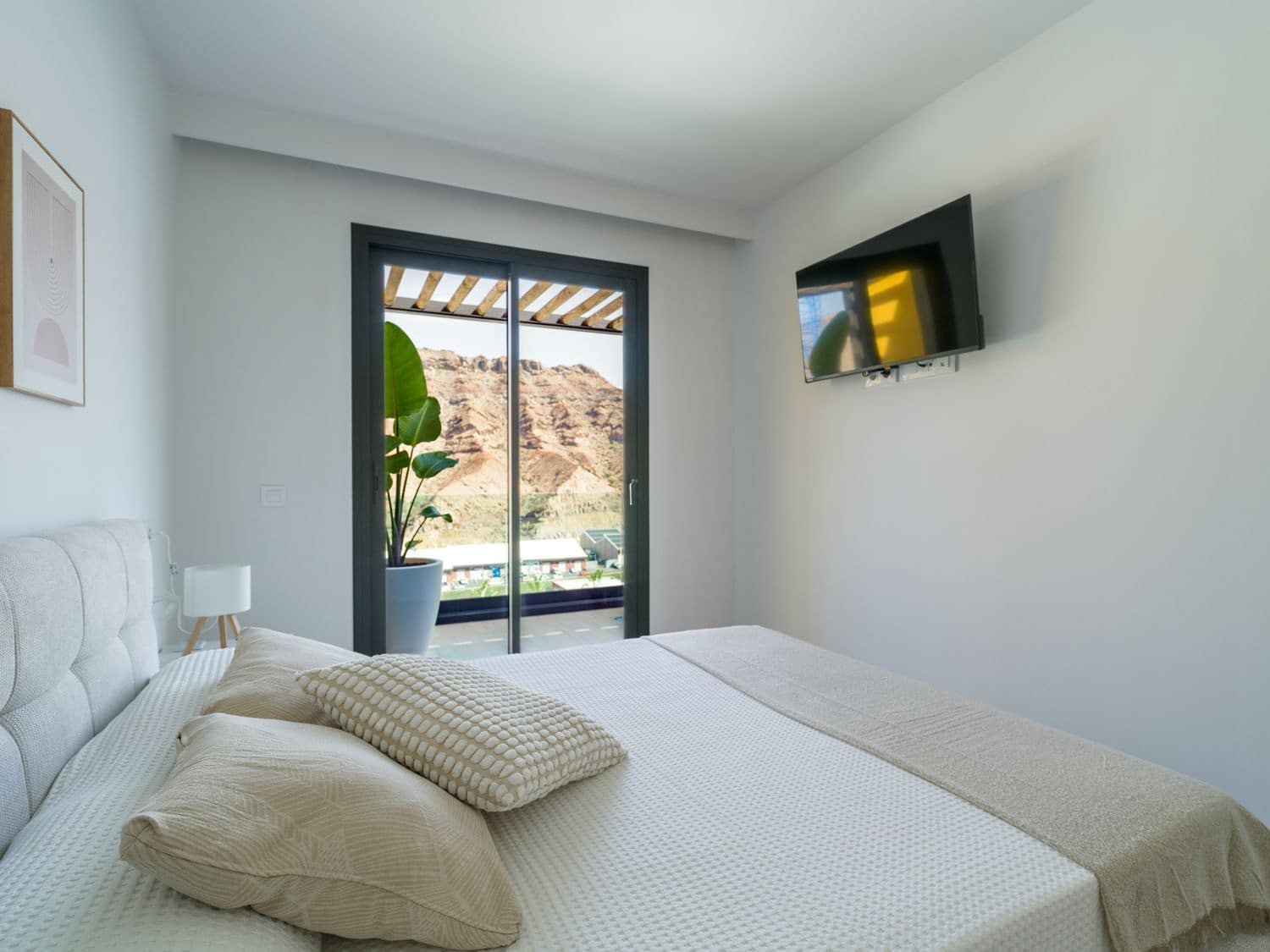Appartement de 1 chambre à louer à Puerto Rico avec piscine garage - 1 800 € (Ref: 10013932)