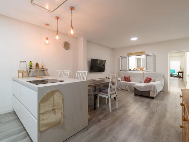 3 sypialnia Apartament na sprzedaż w Santa Lucía de Tirajana z garażem - 245 000 € (Ref: 10013933)