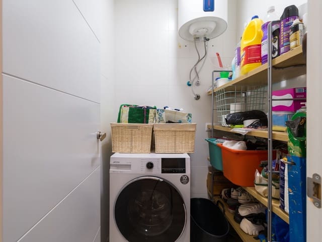 3 sypialnia Apartament na sprzedaż w Santa Lucía de Tirajana z garażem - 245 000 € (Ref: 10013933)