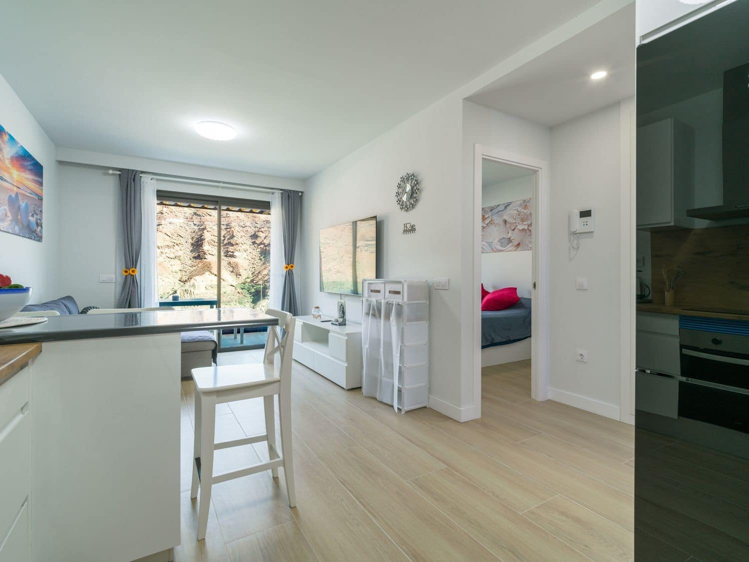1 sypialnia Apartament do wynajęcia w Puerto Rico z basenem garażem - 1 700 € (Ref: 10013934)
