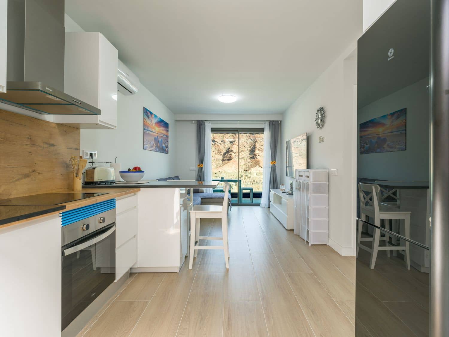 1 sypialnia Apartament do wynajęcia w Puerto Rico z basenem garażem - 1 700 € (Ref: 10013934)