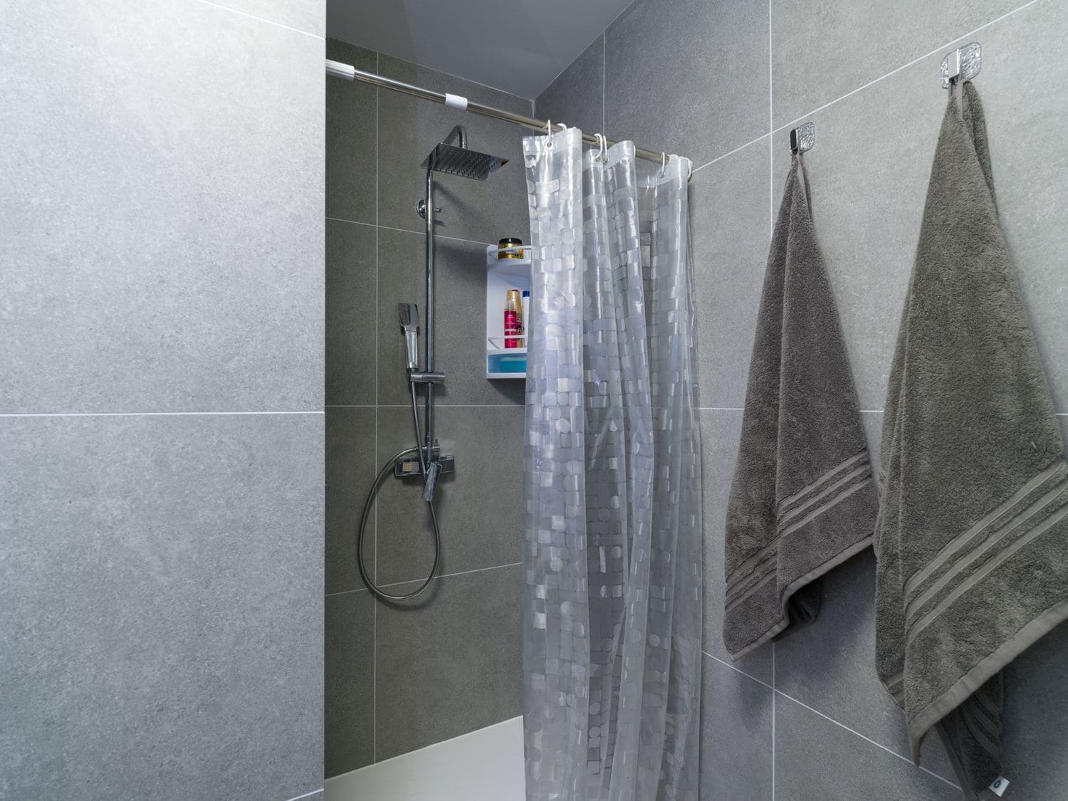 1 sypialnia Apartament do wynajęcia w Puerto Rico z basenem garażem - 1 700 € (Ref: 10013934)