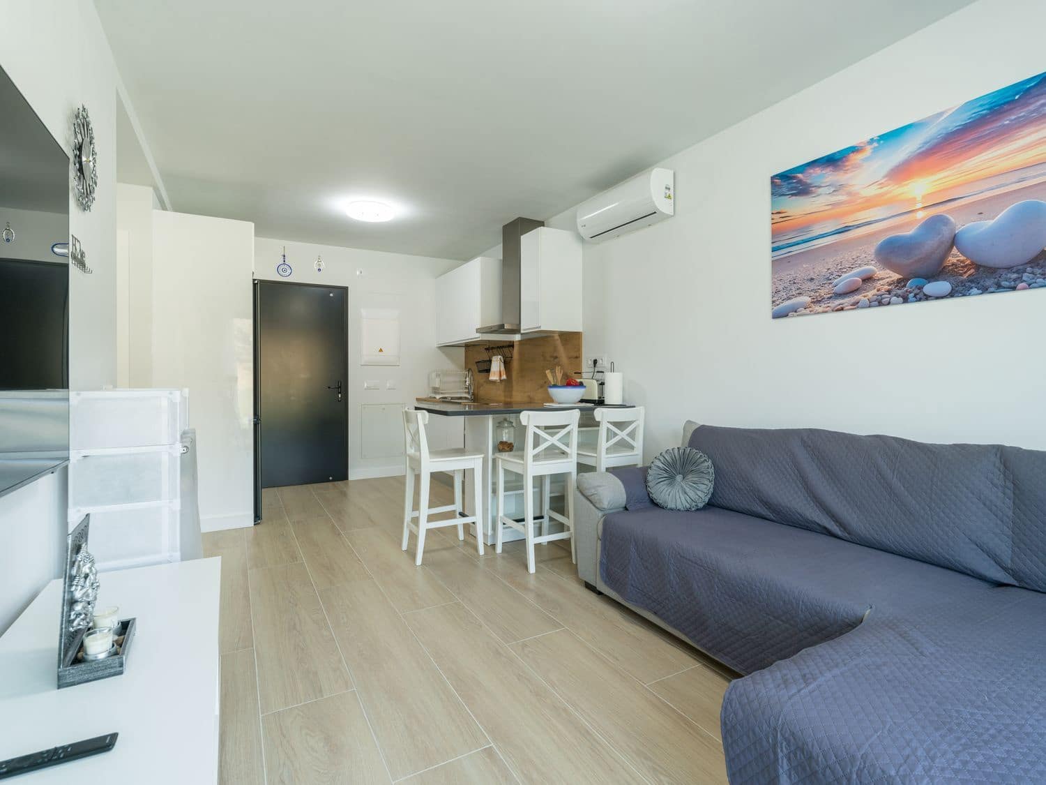 1 sypialnia Apartament do wynajęcia w Puerto Rico z basenem garażem - 1 700 € (Ref: 10013934)
