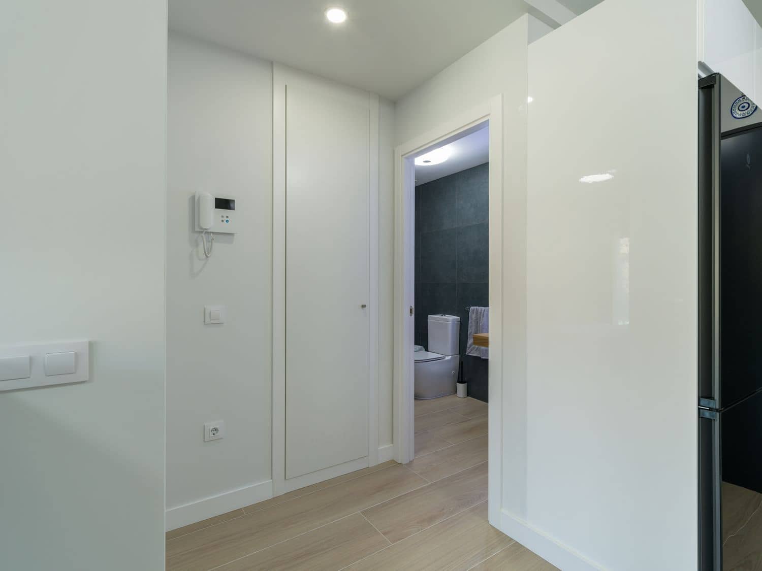 1 sypialnia Apartament do wynajęcia w Puerto Rico z basenem garażem - 1 700 € (Ref: 10013934)