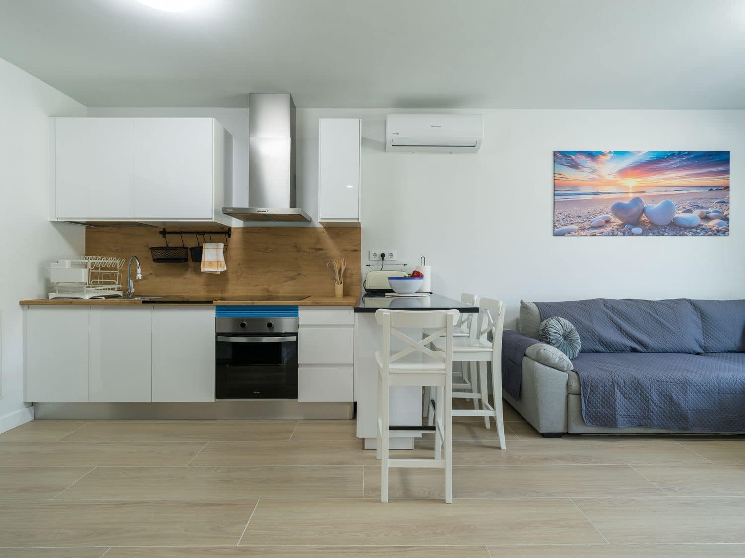 1 sypialnia Apartament do wynajęcia w Puerto Rico z basenem garażem - 1 700 € (Ref: 10013934)