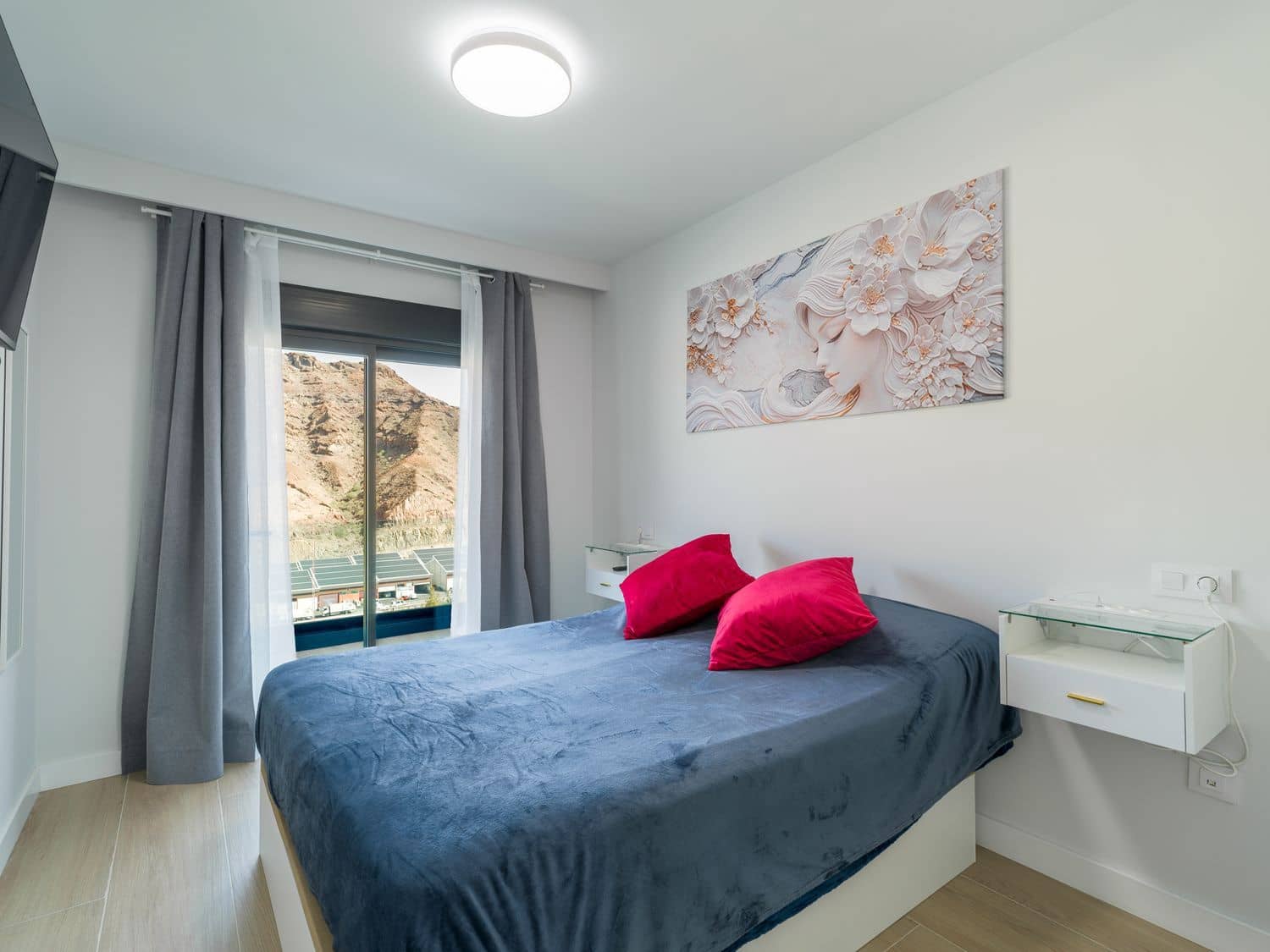 1 sypialnia Apartament do wynajęcia w Puerto Rico z basenem garażem - 1 700 € (Ref: 10013934)