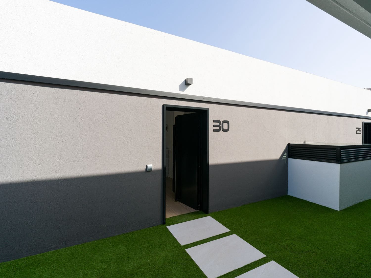 1 sypialnia Apartament do wynajęcia w Puerto Rico z basenem garażem - 1 700 € (Ref: 10013934)