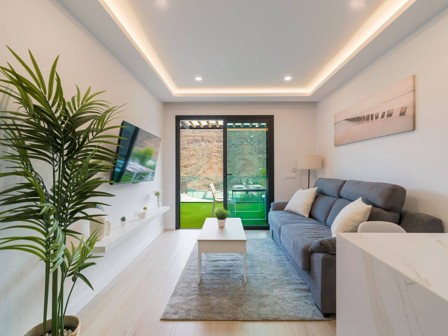 1 sypialnia Apartament do wynajęcia w Puerto Rico z basenem garażem - 1 600 € (Ref: 10013935)