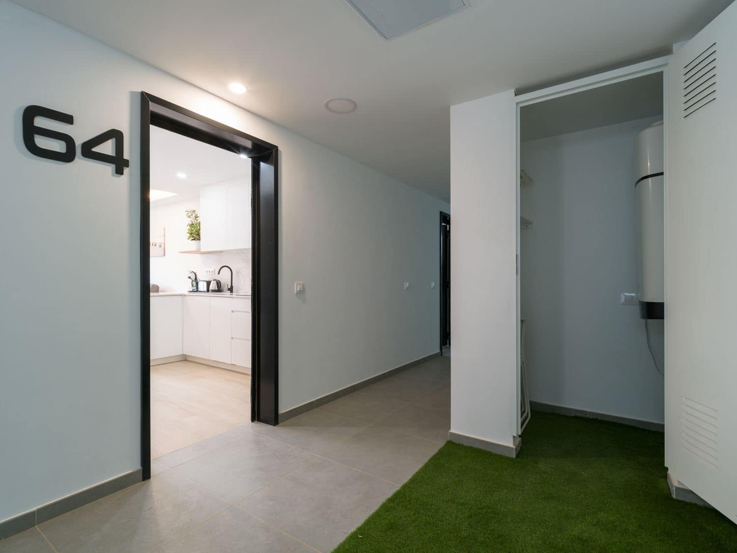 1 sypialnia Apartament do wynajęcia w Puerto Rico z basenem garażem - 1 600 € (Ref: 10013935)