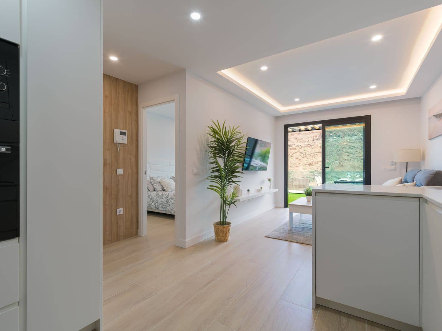 1 sypialnia Apartament do wynajęcia w Puerto Rico z basenem garażem - 1 600 € (Ref: 10013935)