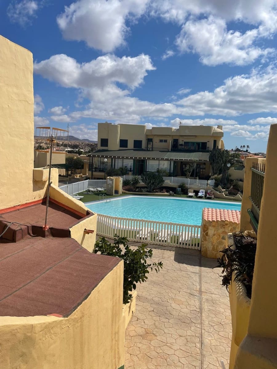 1 sovrum Lägenhet till salu i Pajara med pool garage - 147 000 € (Ref: 10013936)