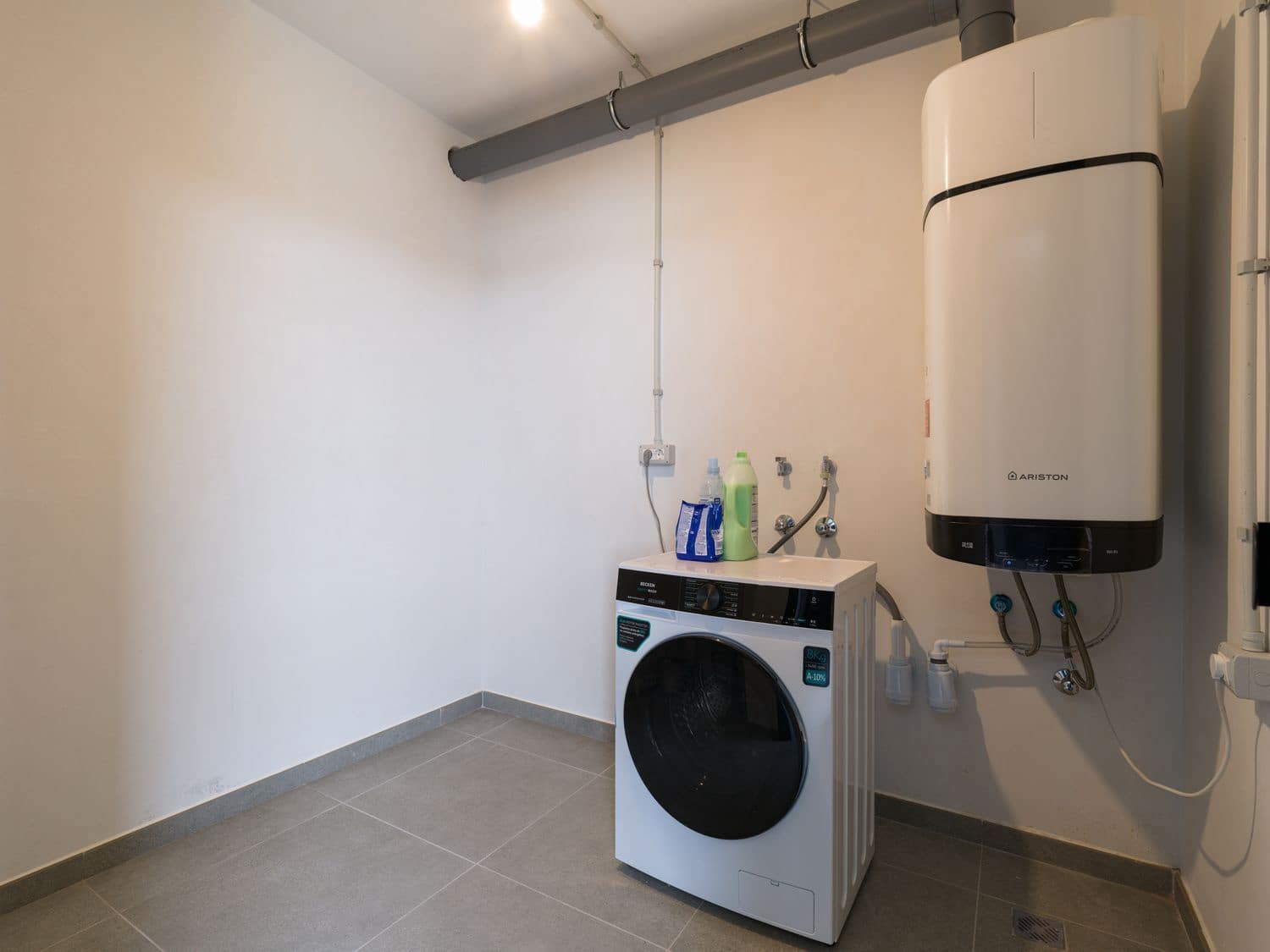 1 sypialnia Apartament do wynajęcia w Puerto Rico z basenem garażem - 1 800 € (Ref: 10013937)