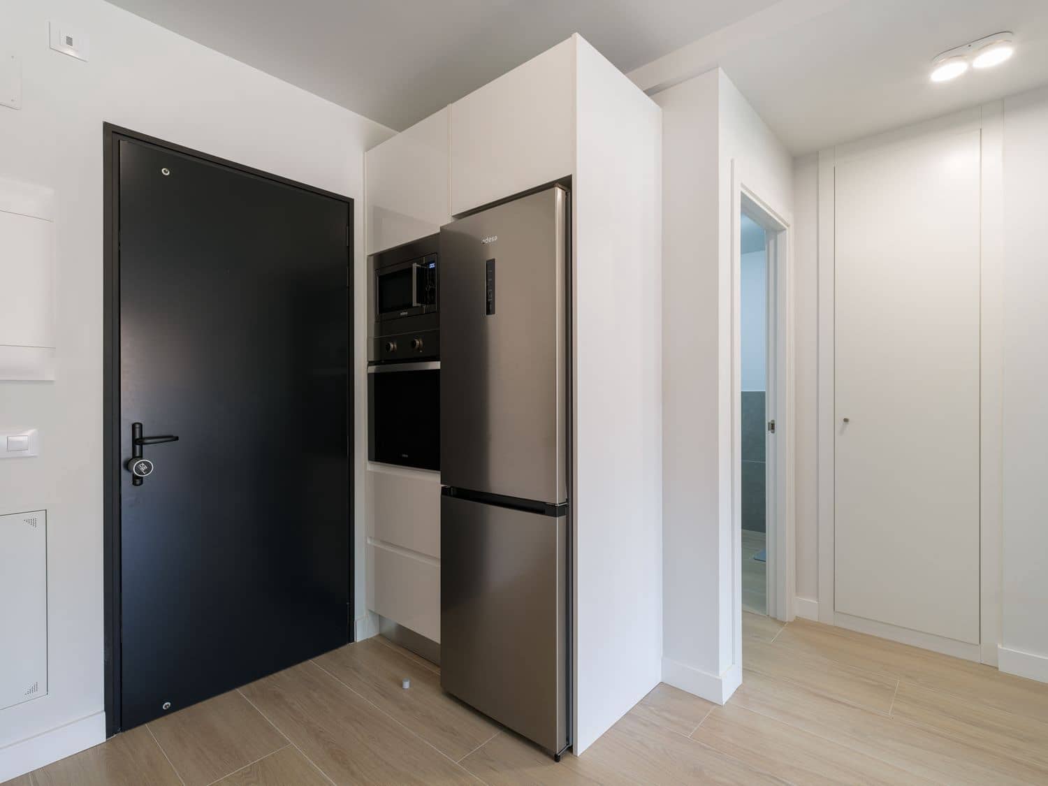 1 sypialnia Apartament do wynajęcia w Puerto Rico z basenem garażem - 1 800 € (Ref: 10013937)