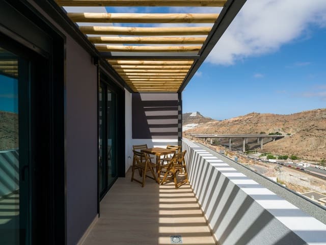 1 quarto Apartamento para arrendar em Puerto Rico, Mogán com piscina garagem - 1 500 € (Ref: 10030017)