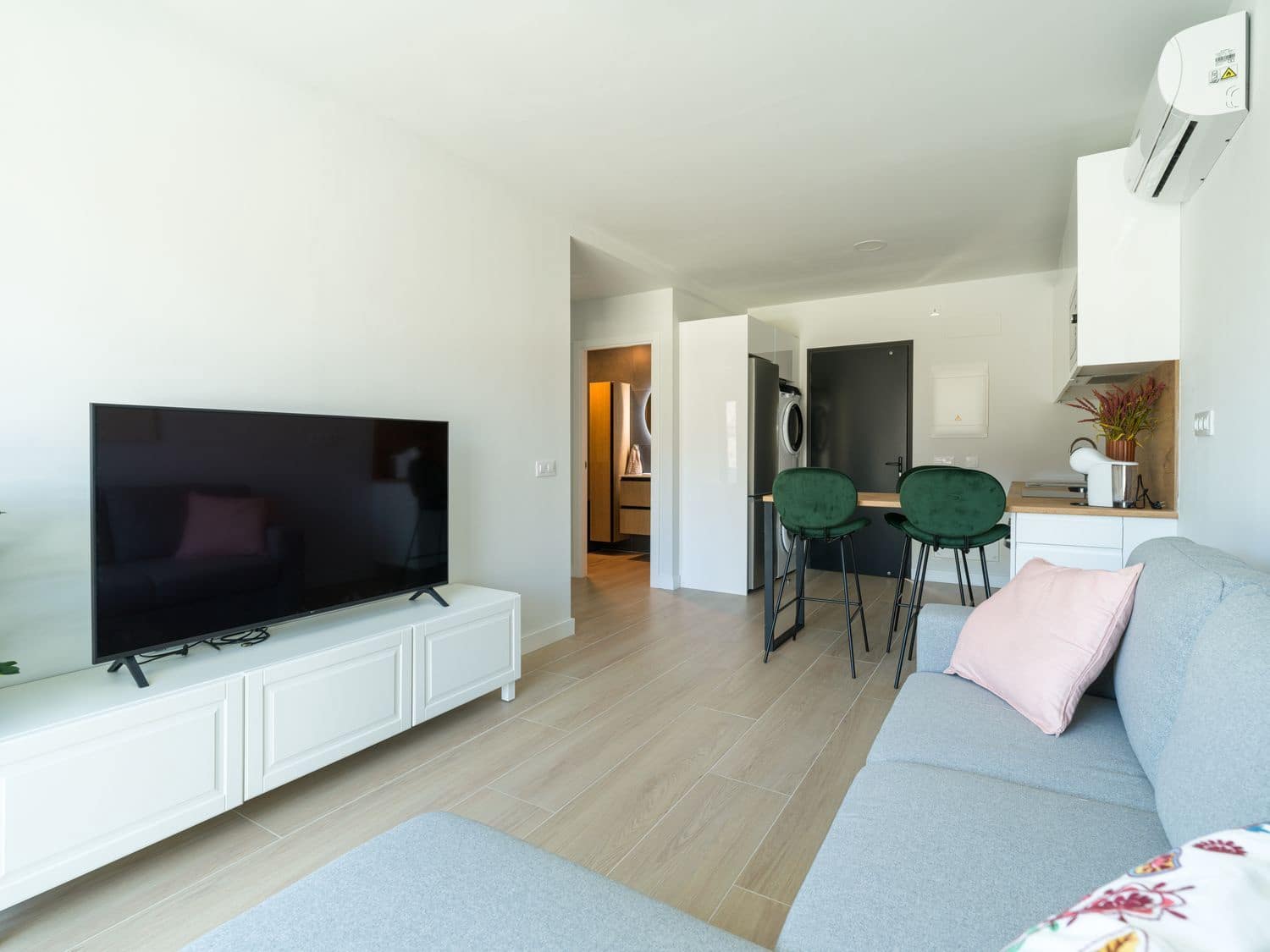 Apartamento de 1 habitación en Puerto Rico en alquiler con piscina garaje - 1.500 € (Ref: 10030017)