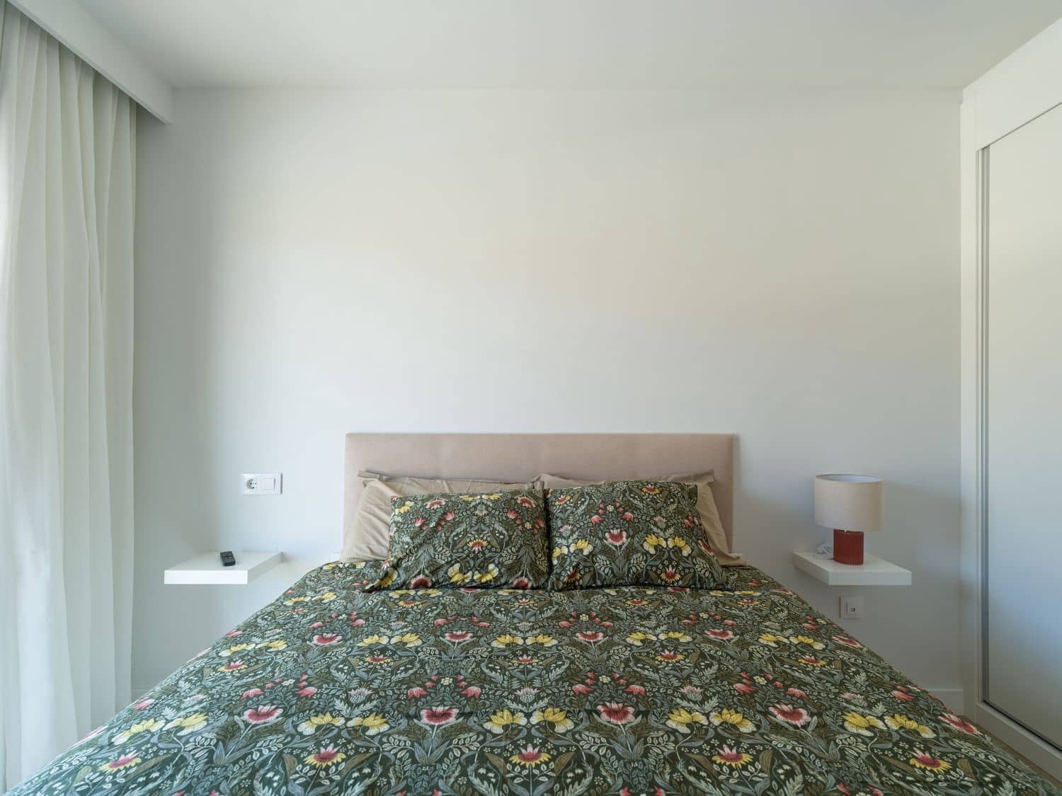 Apartamento de 1 habitación en Puerto Rico en alquiler con piscina garaje - 1.500 € (Ref: 10030017)
