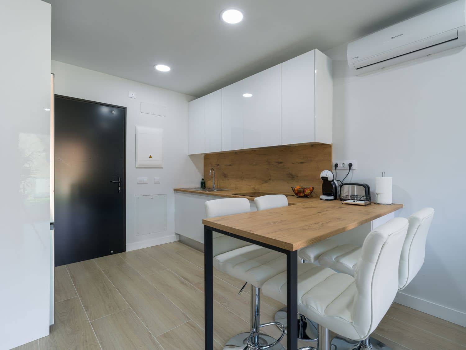 2 bedroom Apartment for rent in Puerto Rico with pool garage - € 2,200 (Ref: 10108828)