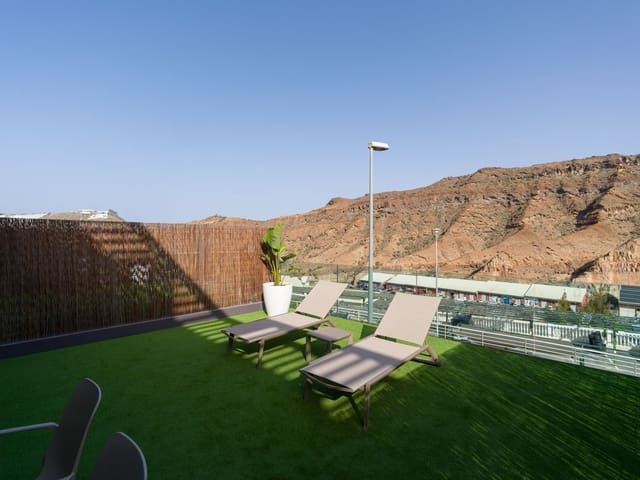 2 sovrum Lägenhet att hyra i Puerto Rico, Mogán med pool garage - 2 200 € (Ref: 10108828)