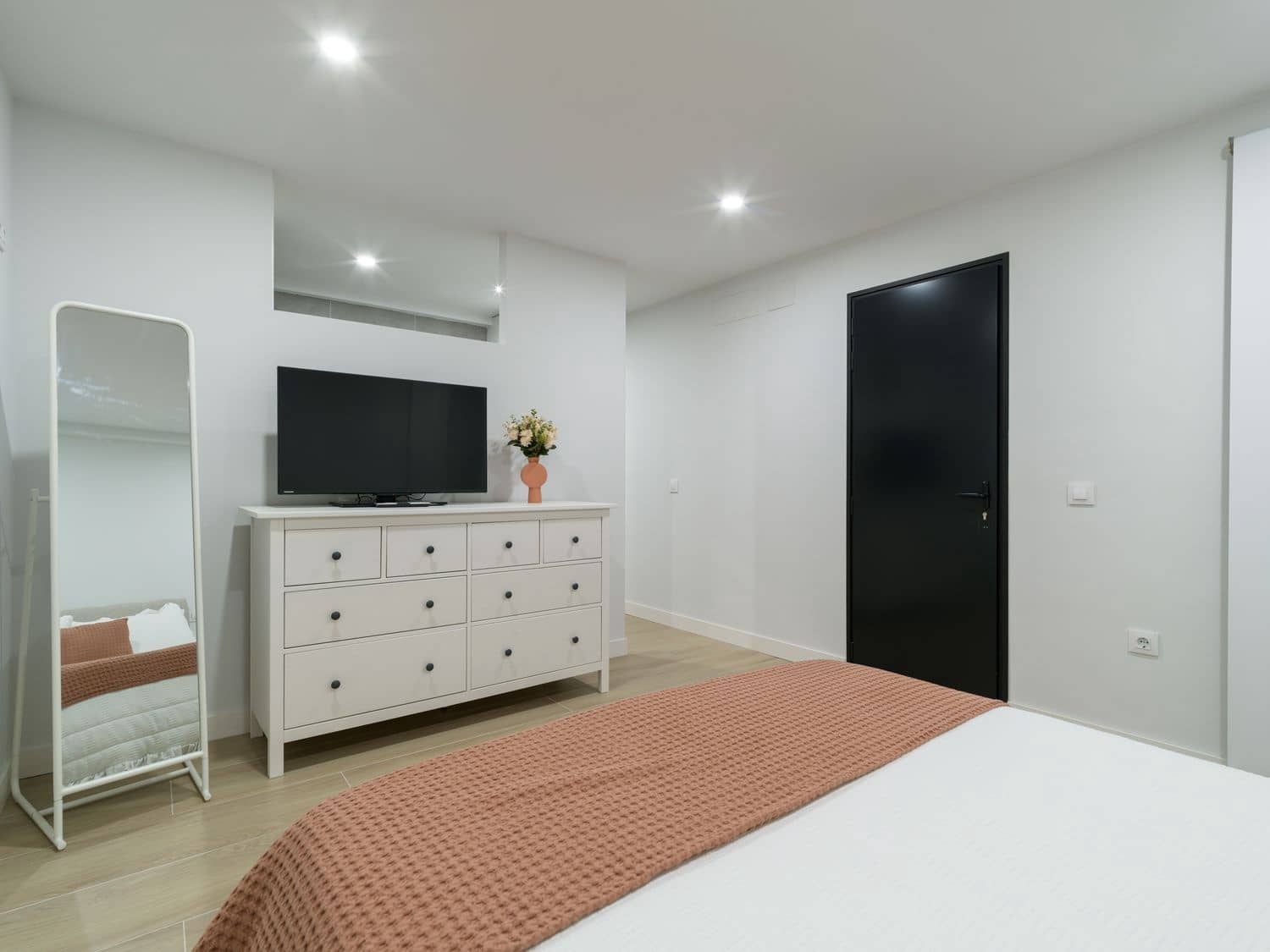 2 bedroom Apartment for rent in Puerto Rico with pool garage - € 2,200 (Ref: 10108828)