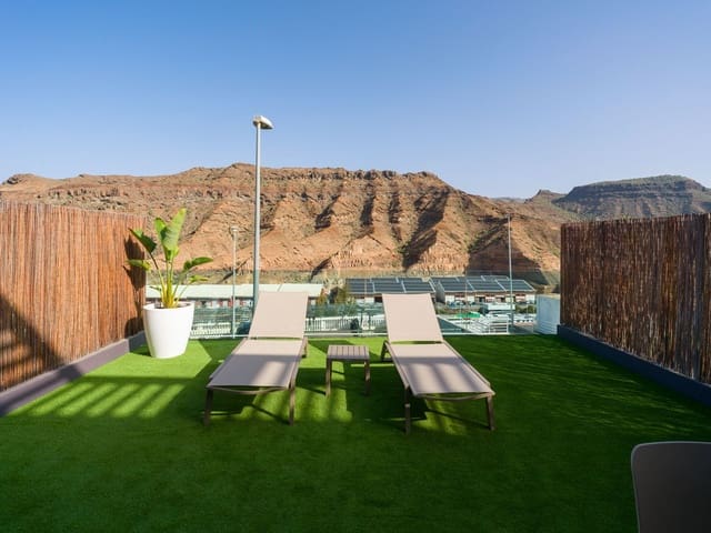2 sovrum Lägenhet att hyra i Puerto Rico, Mogán med pool garage - 2 200 € (Ref: 10108828)