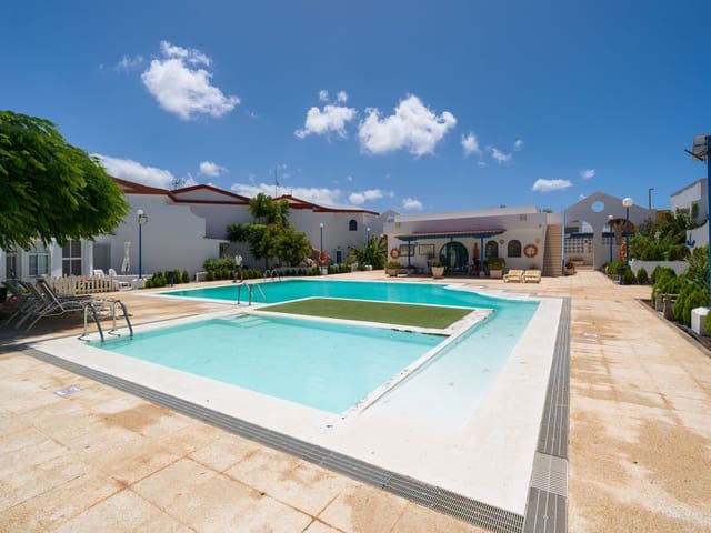 3 bedroom Townhouse for rent in Sardina, Santa Lucía de Tirajana - € 1,500 (Ref: 10108829)
