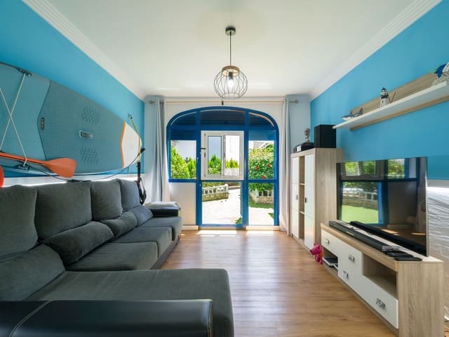 3 bedroom Townhouse for rent in Sardina, Santa Lucía de Tirajana - € 1,500 (Ref: 10108829)
