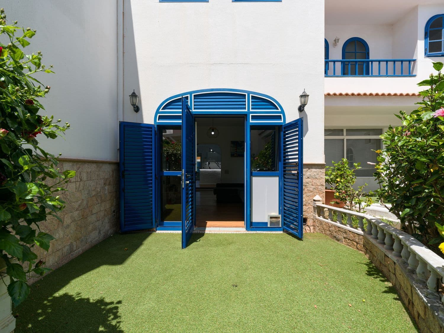 3 bedroom Townhouse for rent in Sardina with pool garage - € 1,500 (Ref: 10108829)