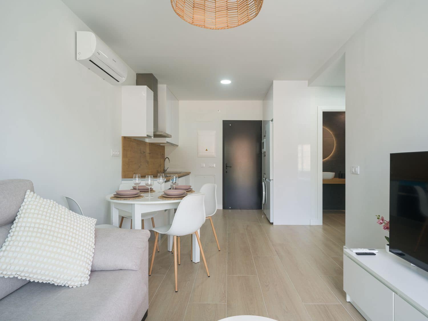 Appartement de 1 chambre à louer à Puerto Rico avec piscine garage - 1 800 € (Ref: 10108830)