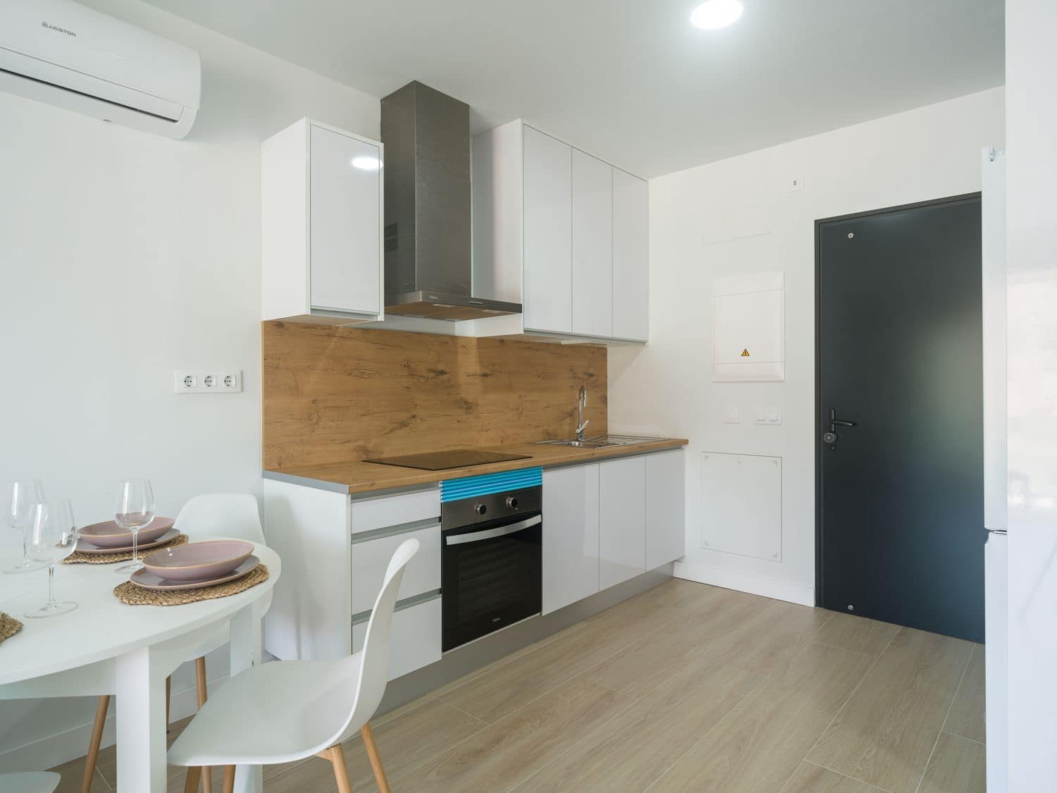 Appartement de 1 chambre à louer à Puerto Rico avec piscine garage - 1 800 € (Ref: 10108830)