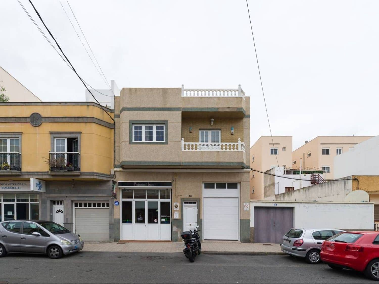 4 soverom Hus til salgs i Las Palmas de Gran Canaria med garasje - € 375 000 (Ref: 10108832)