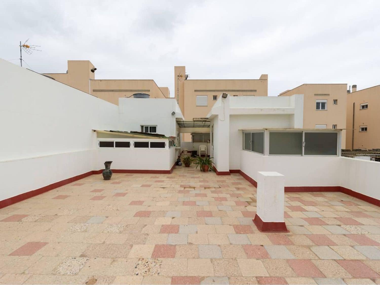 4 soverom Hus til salgs i Las Palmas de Gran Canaria med garasje - € 375 000 (Ref: 10108832)