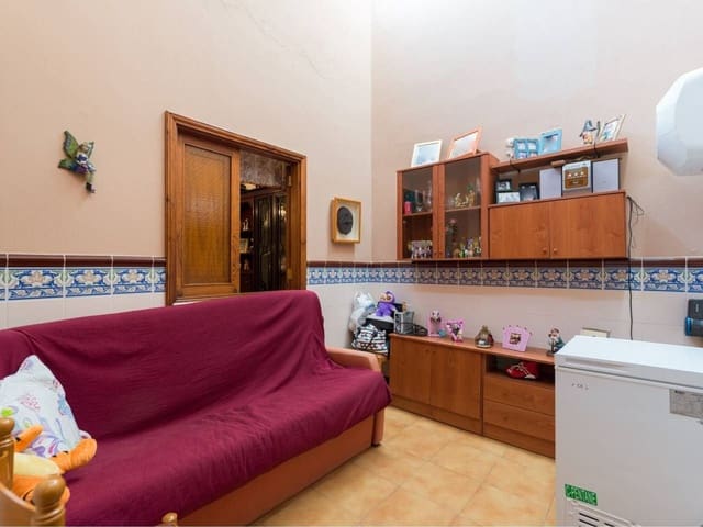 4 soveværelse Byhus til salg i Tamaraceite, Las Palmas de Gran Canaria med garage - € 375.000 (Ref: 10108832)