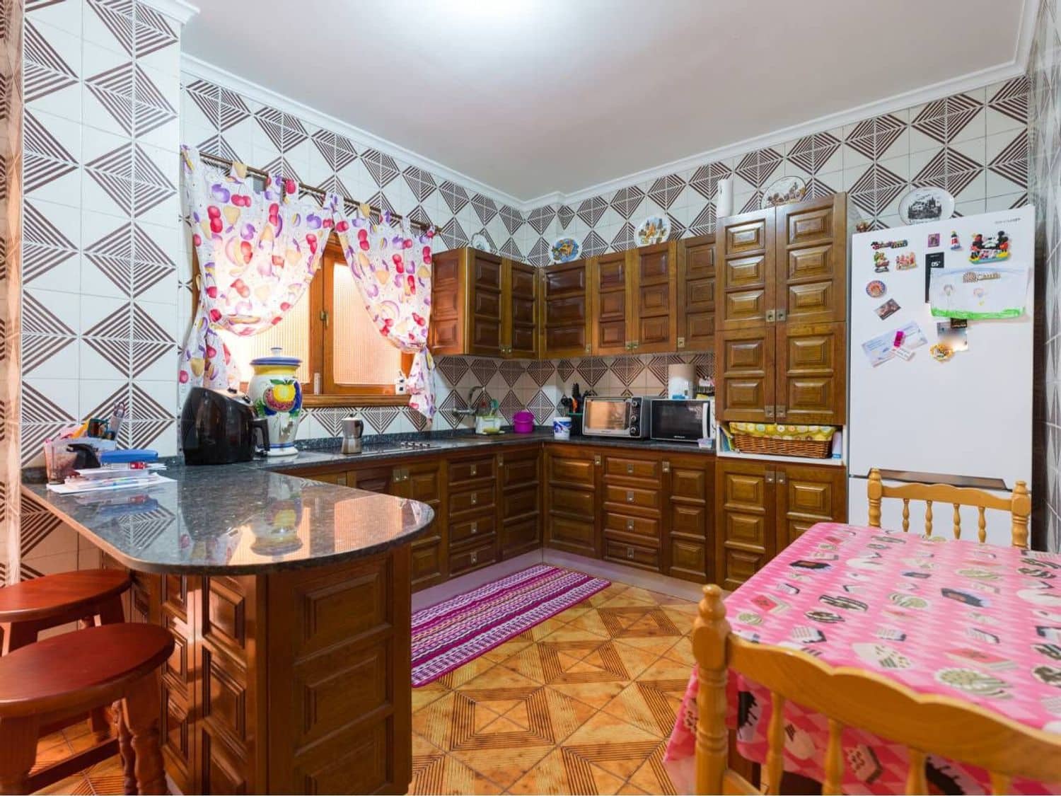 4 soverom Hus til salgs i Las Palmas de Gran Canaria med garasje - € 375 000 (Ref: 10108832)