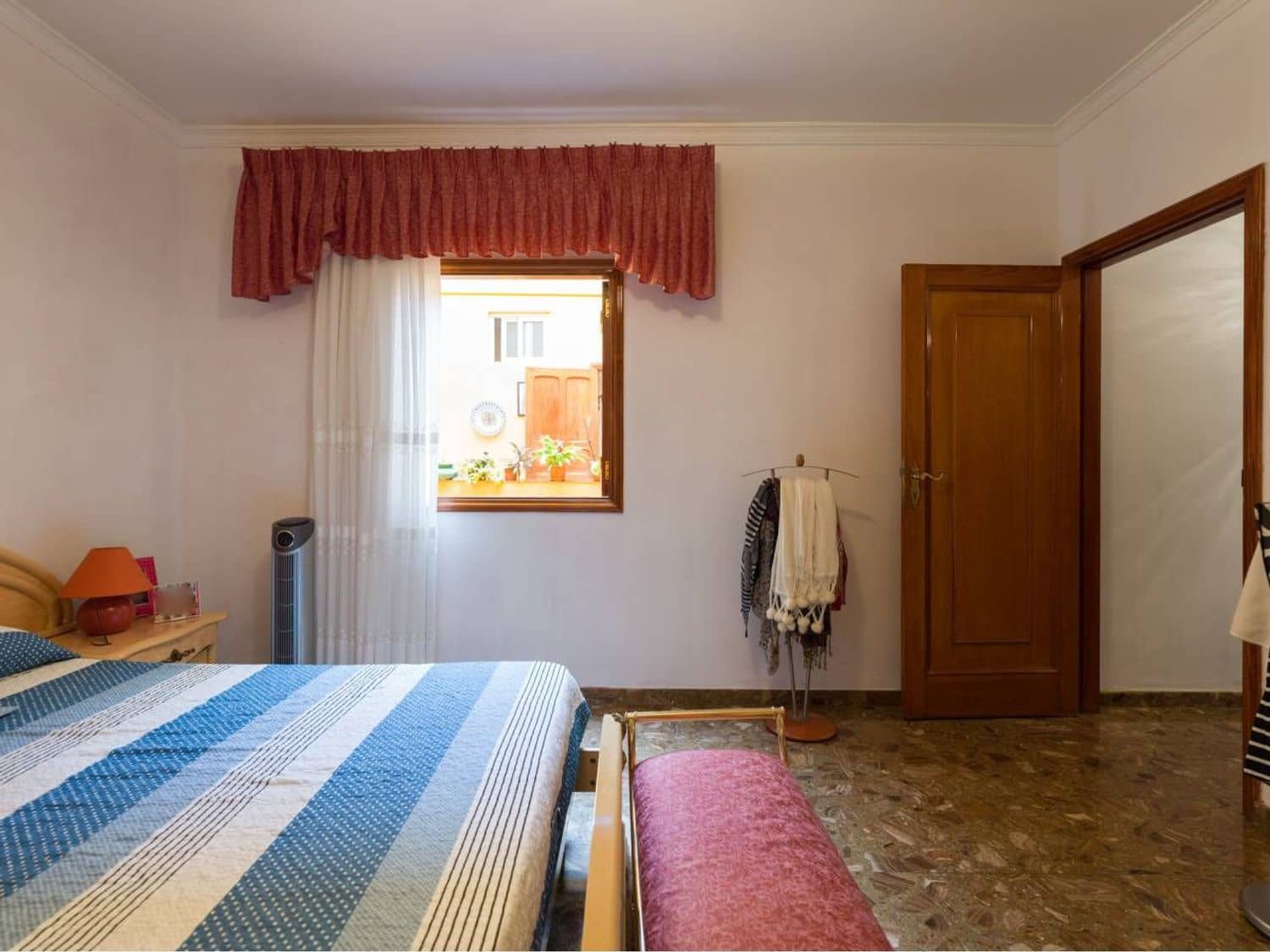 4 soverom Hus til salgs i Las Palmas de Gran Canaria med garasje - € 375 000 (Ref: 10108832)
