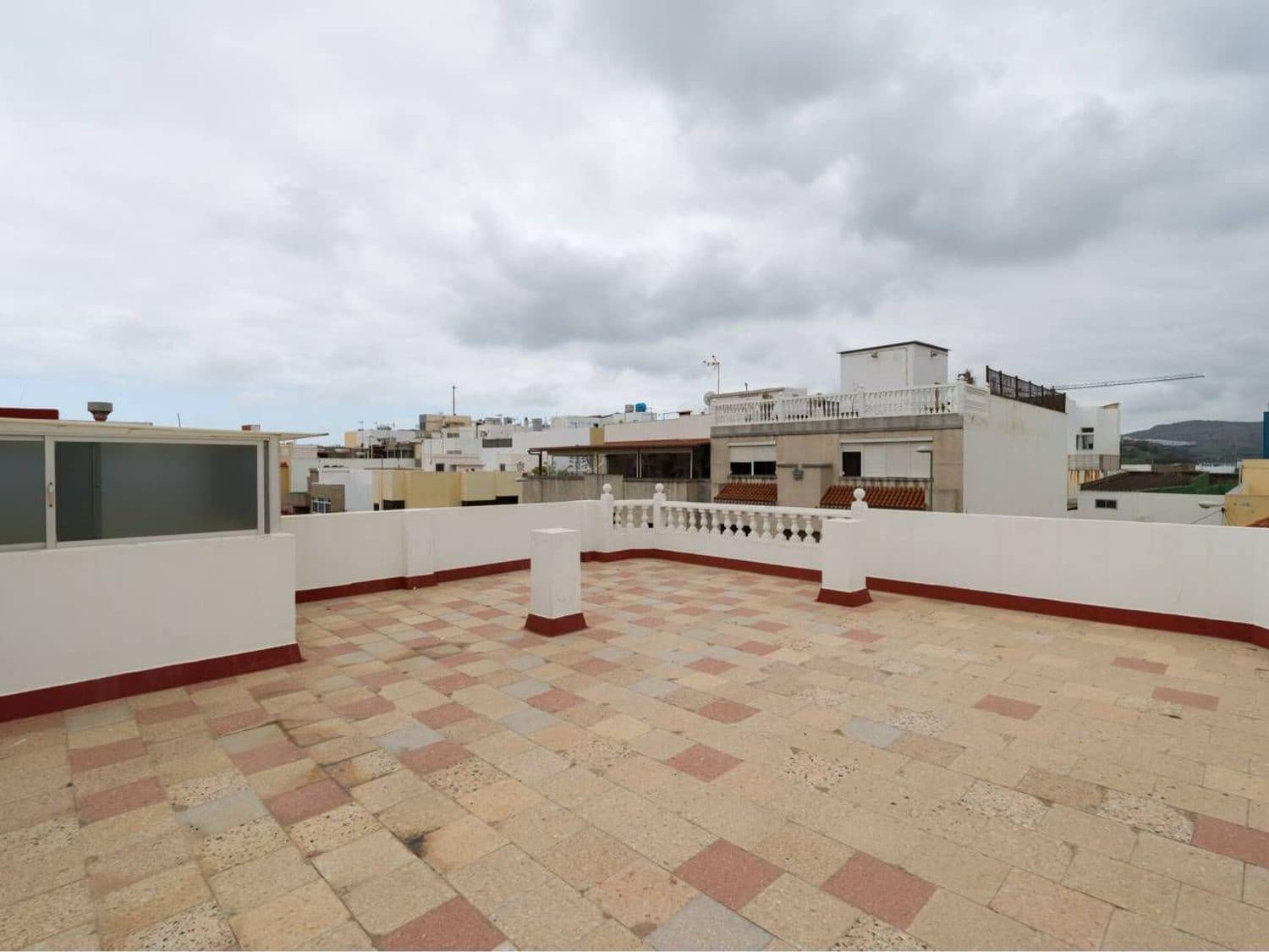 4 soverom Hus til salgs i Las Palmas de Gran Canaria med garasje - € 375 000 (Ref: 10108832)