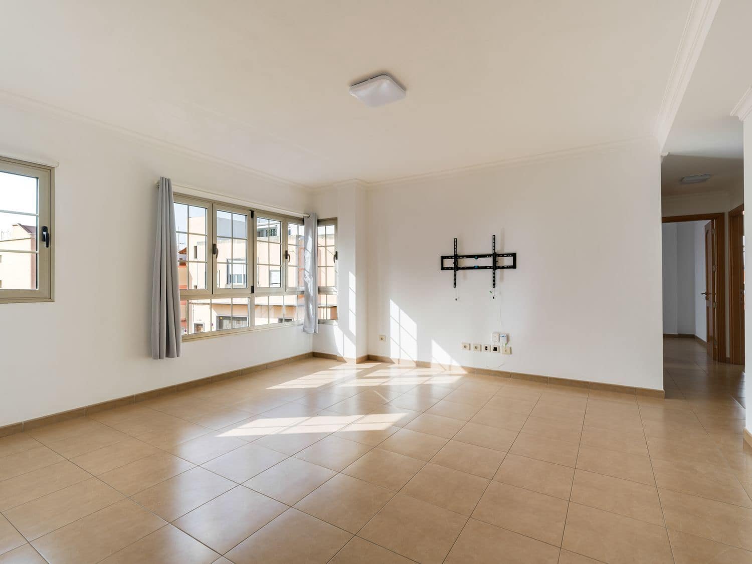 3 bedroom Apartment for sale in Telde with garage - € 195,000 (Ref: 10110458)