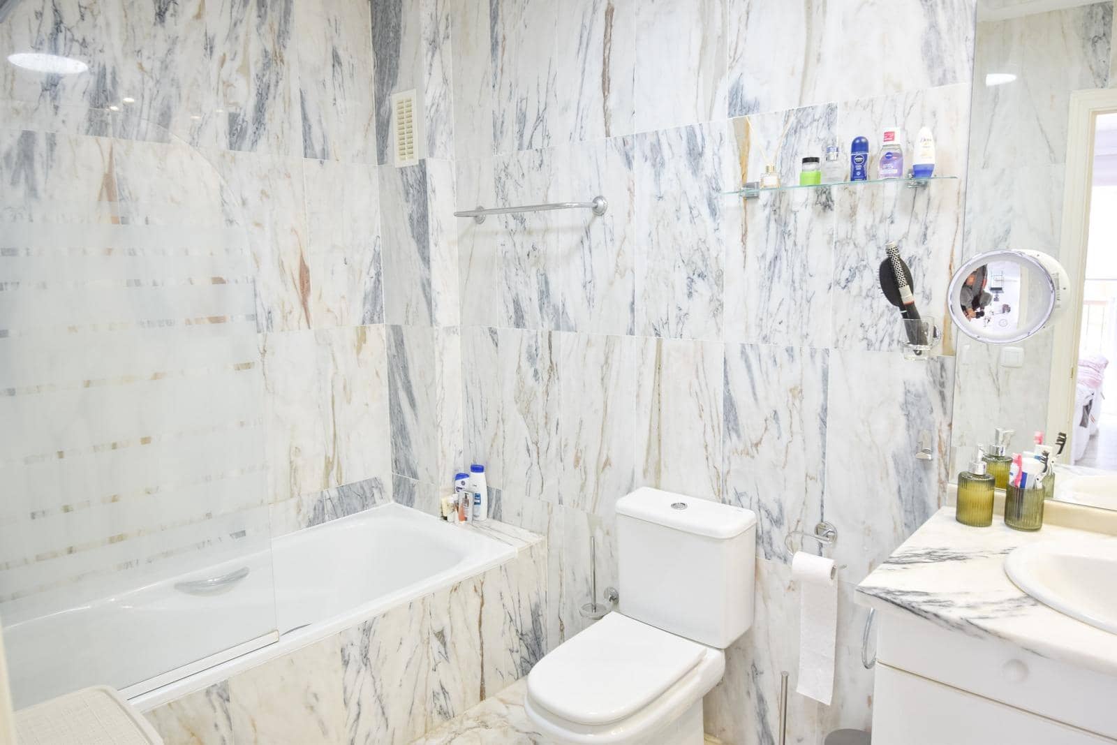 Apartamento de 2 habitaciones en La Cala de Mijas en venta con piscina garaje - 380.000 € (Ref: 8865422)