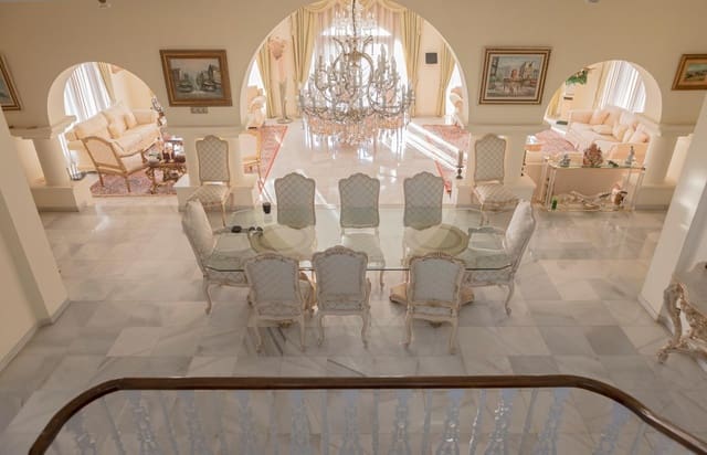 Chalet de 6 habitaciones en Torrequebrada, Benalmádena en venta con piscina garaje - 1.695.000 € (Ref: 8865426)