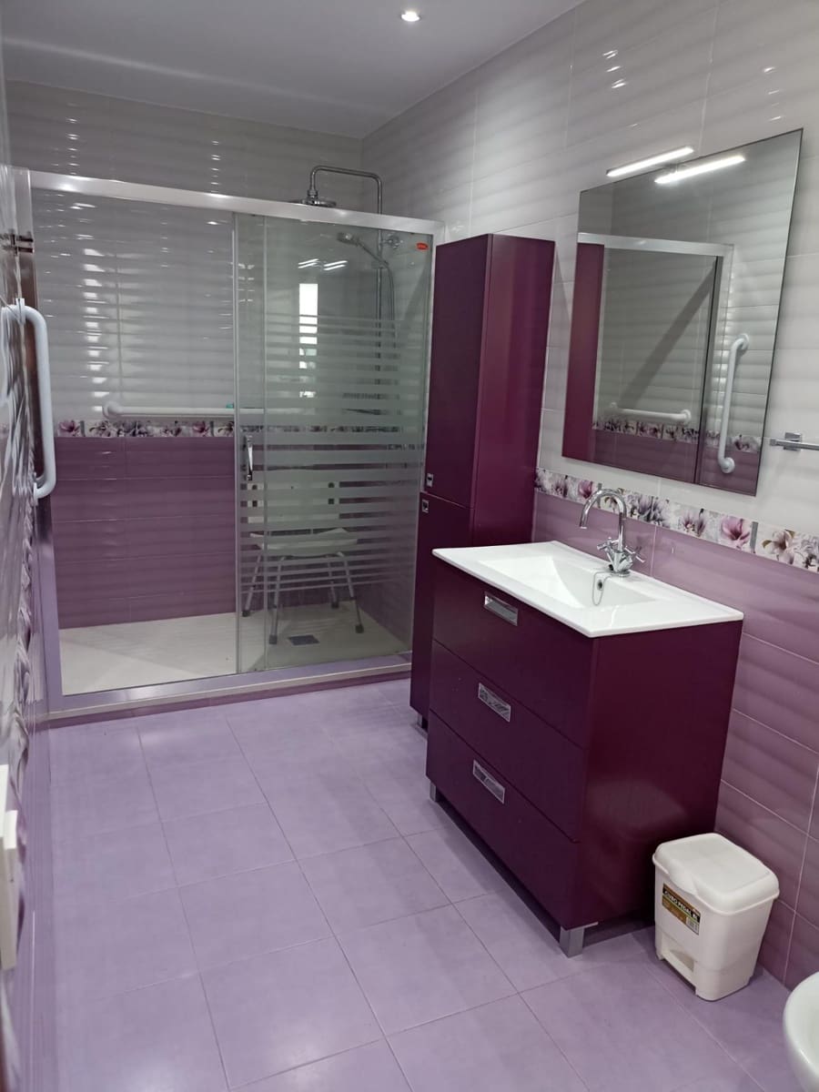 Piso de 4 habitaciones en Fuengirola en venta - 650.000 € (Ref: 8932119)