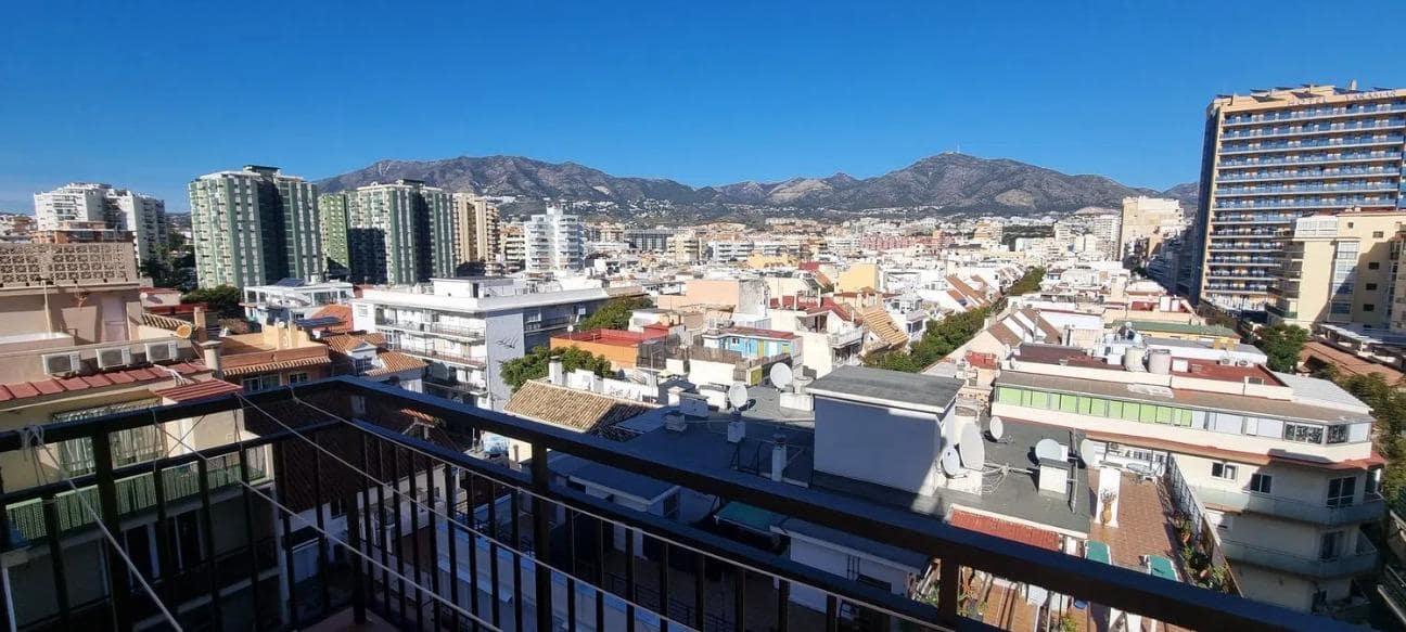 Piso de 4 habitaciones en Fuengirola en venta - 650.000 € (Ref: 8932119)