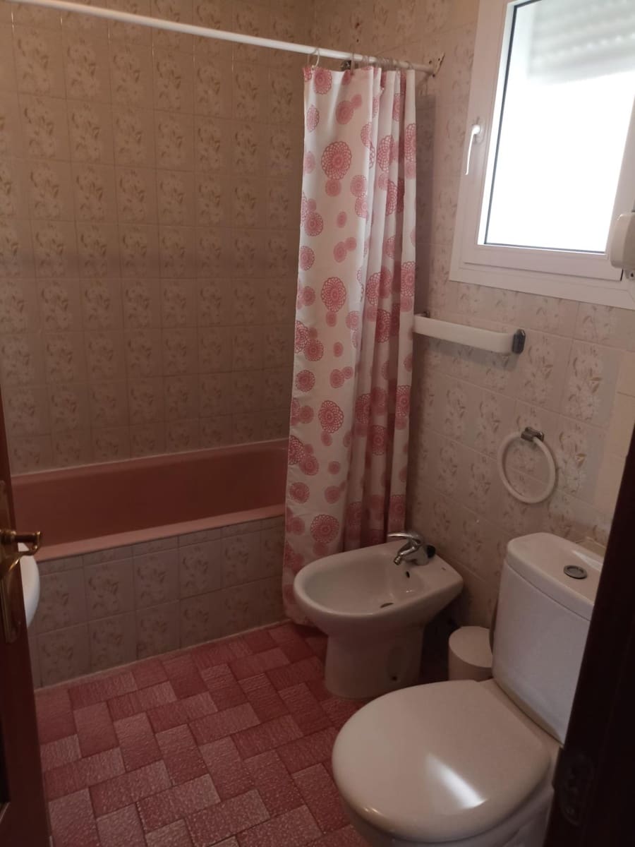 Piso de 4 habitaciones en Fuengirola en venta - 650.000 € (Ref: 8932119)