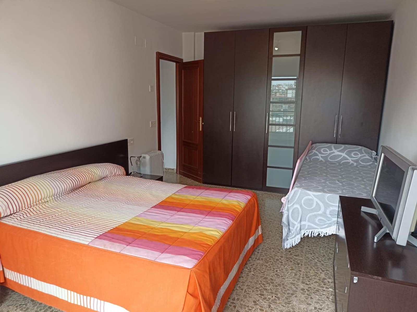 Piso de 4 habitaciones en Fuengirola en venta - 650.000 € (Ref: 8932119)
