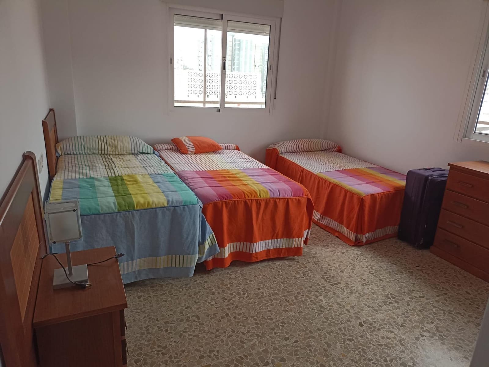Piso de 4 habitaciones en Fuengirola en venta - 650.000 € (Ref: 8932119)