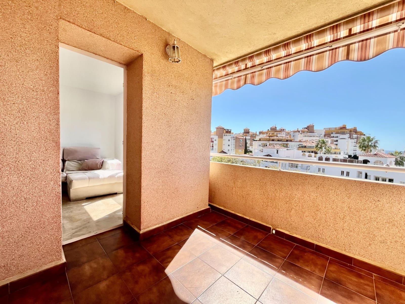 4 bedroom Penthouse for sale in Benalmadena with pool garage - € 425,000 (Ref: 8941224)